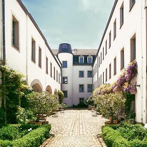 Hotel Hofgarten 1824 Garni